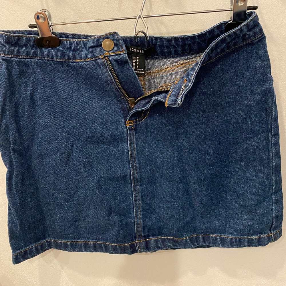 Classic denim skirt essential for any High school or college girl
